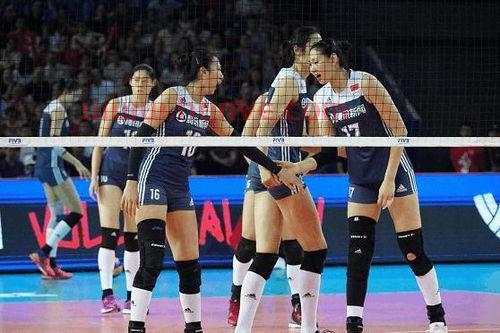 中国女排啥时候对战美国队（中国女排啥时候对战美国队员）