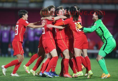 女足铿锵玫瑰的主教练(铿锵玫瑰中国女足排名第几名)