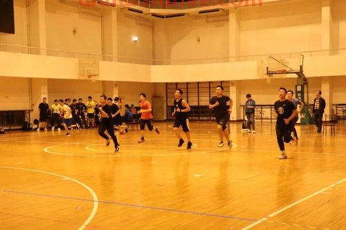 篮球比赛裁判入门(篮球比赛裁判入门教学)