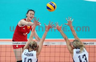 中国女排与美国混血（中国女排和美国的拍照）