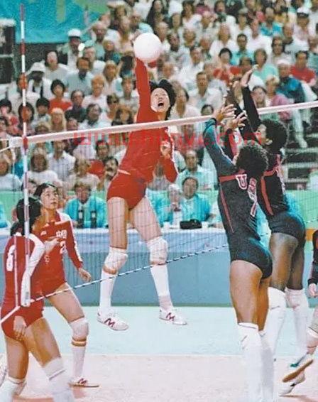 一九八一年中国女排队员（八一年女排队长是谁）