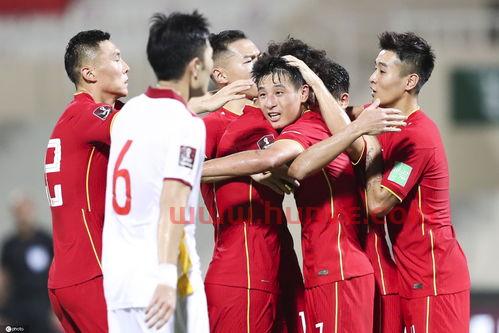 国足主场战胜越南球员（国足对抗越南）