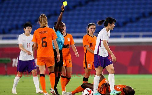 女足主教练纠纷案例视频（女足教练问责）