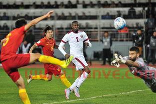 国足比赛主场在国外（国足在哪踢球）