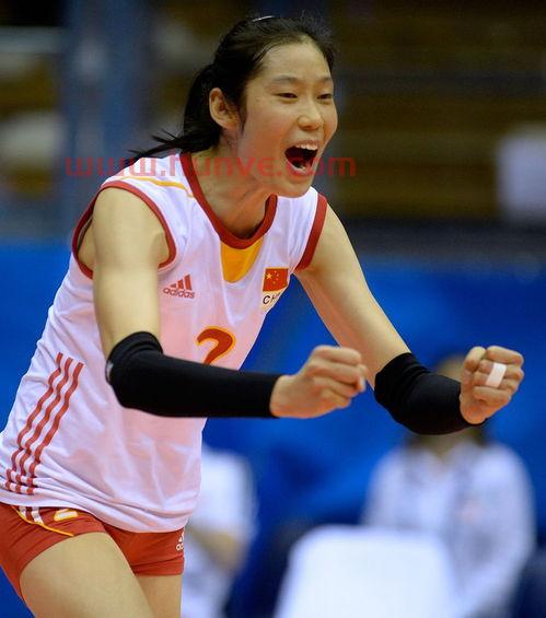 中国女排朱婷眼睛（中国队女排朱婷）