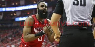 国足主场对战韩国犯规集锦（国足打韩国比赛）