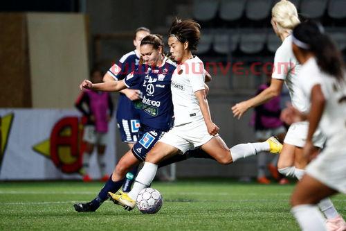 女足王霜亚洲杯决赛（女足王霜精彩进球）