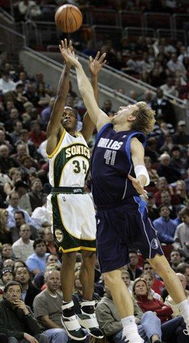 nba球星帅哥排名2015（nba帅哥球员）