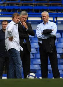 新老板看切尔西比赛录像（切尔西老板是哪里人）