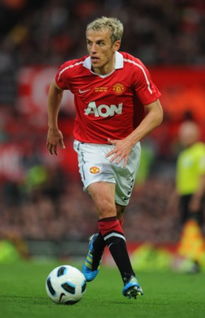 内维尔对曼城夺冠(曼联内维尔兄弟)