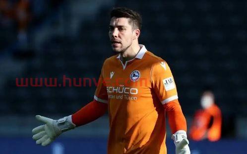 曼城官宣门将夺冠时间表(曼城门将出击视频)