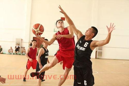 万象城篮球比赛裁判叫什么(万象城打篮球)